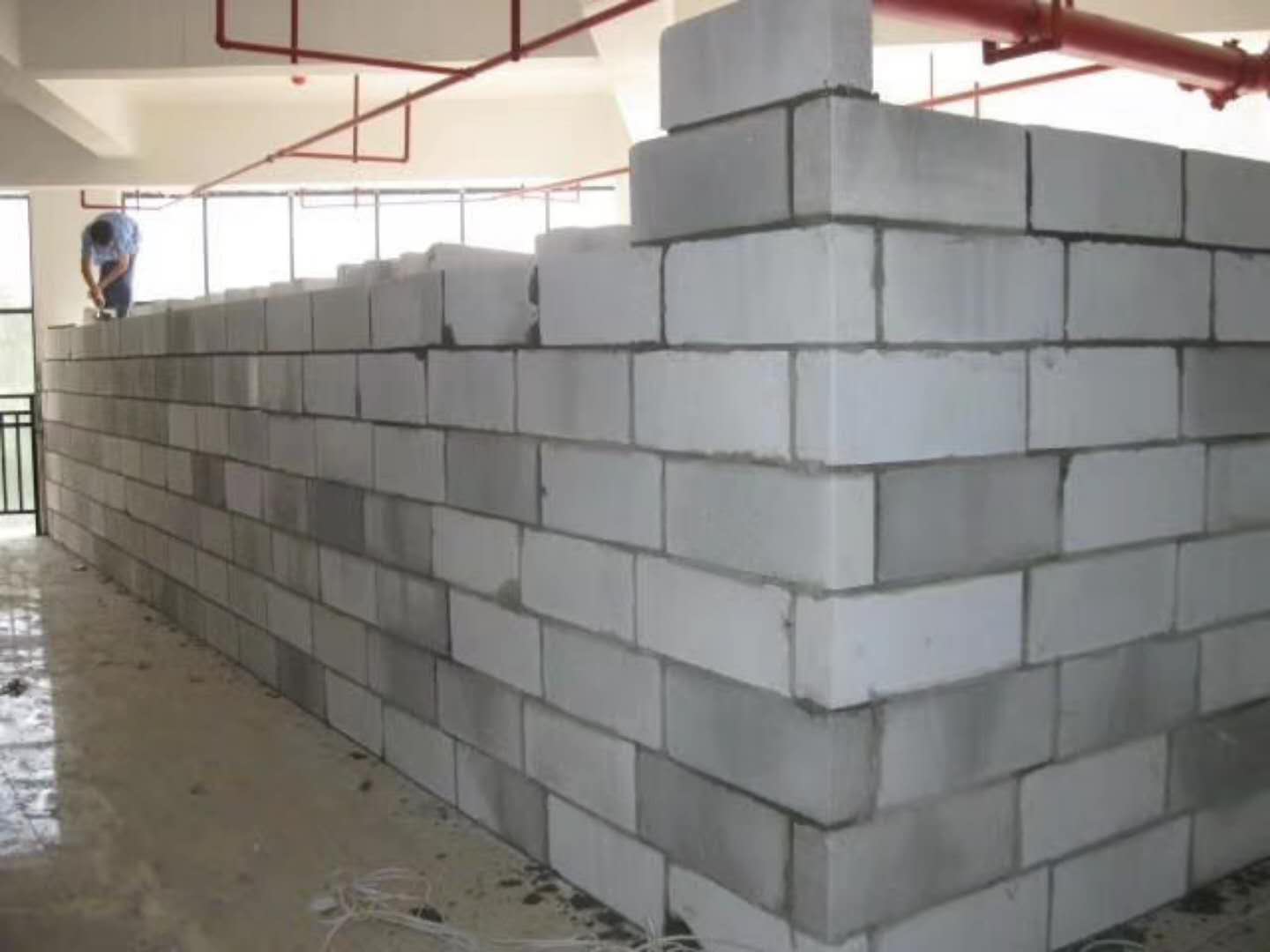 众建蒸压加气混凝土砌块承重墙静力和抗震性能的研究